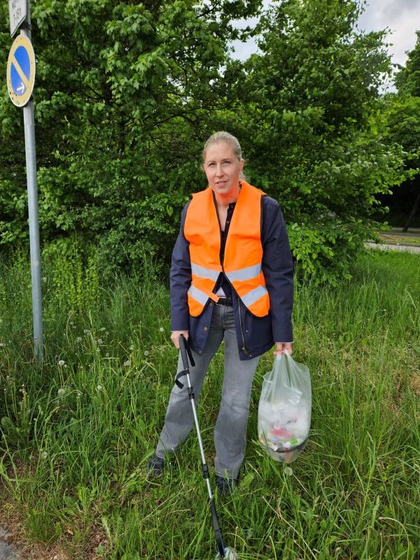 Bianca sammelt Müll